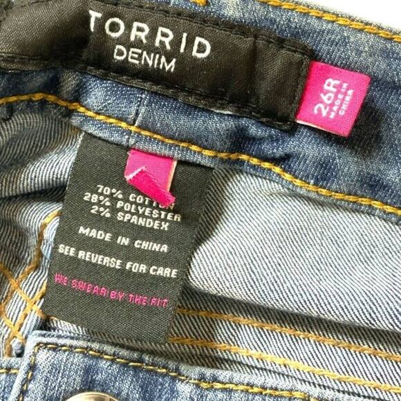 Torrid Jeans Women's Plus Size 4X (26R) Regular Blue Stretch Denim - Picture 9 of 9